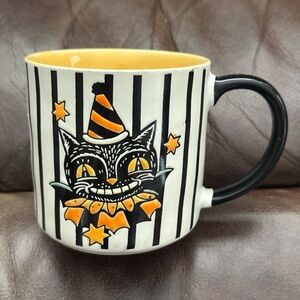 Moxy Vintage Black Cat 18oz Halloween Mug - Eli & Ana
